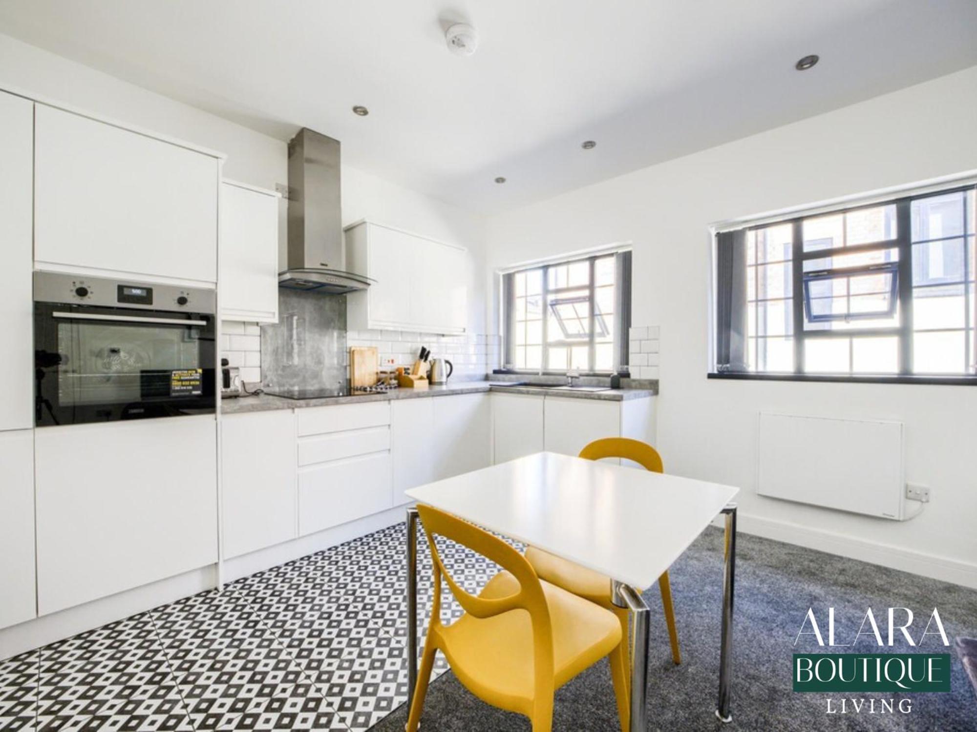 Luxury 3 Floor Townhouse Birmingham - Alara Boutique Living Appartement Buitenkant foto