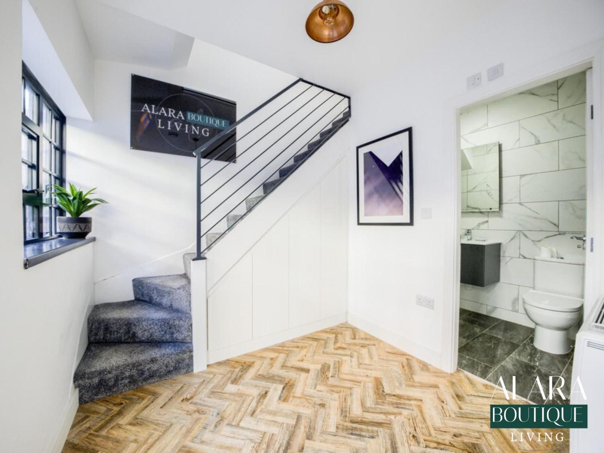 Luxury 3 Floor Townhouse Birmingham - Alara Boutique Living Appartement Buitenkant foto